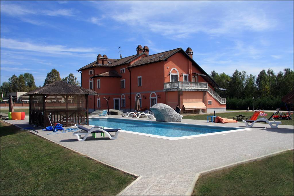 Villa Sassi Ac 亚历山德里亚 外观 照片