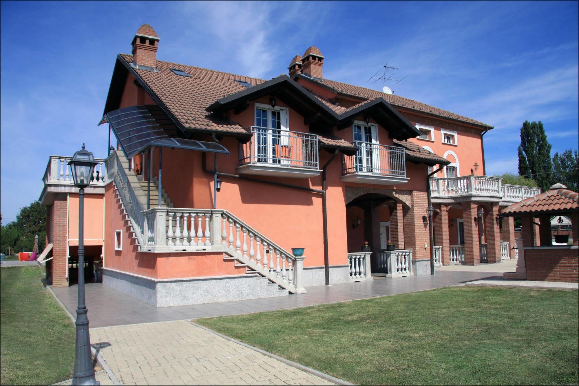 Villa Sassi Ac 亚历山德里亚 外观 照片