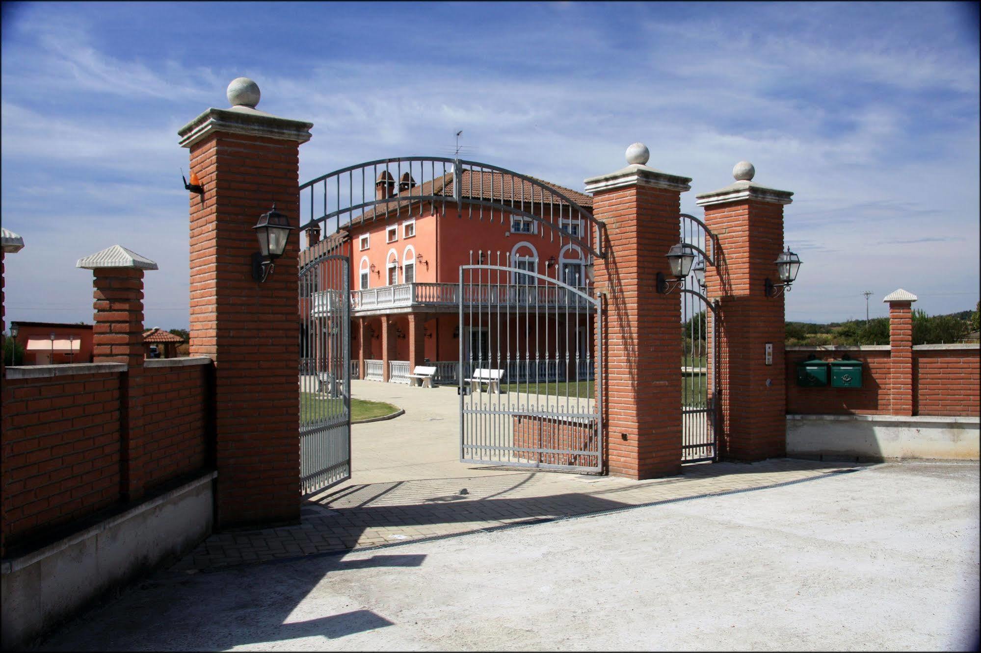 Villa Sassi Ac 亚历山德里亚 外观 照片